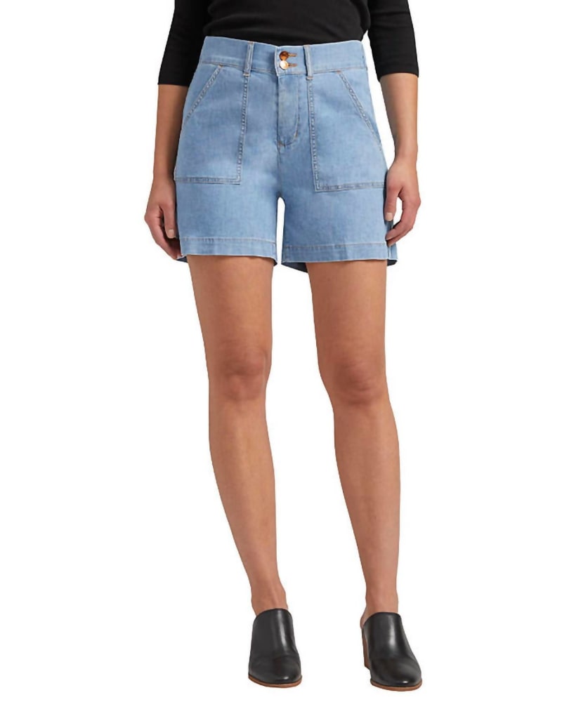 Front of a model wearing a size 12 High Rise Utility Short In Palo in Palo by JAG. | dia_product_style_image_id:360095